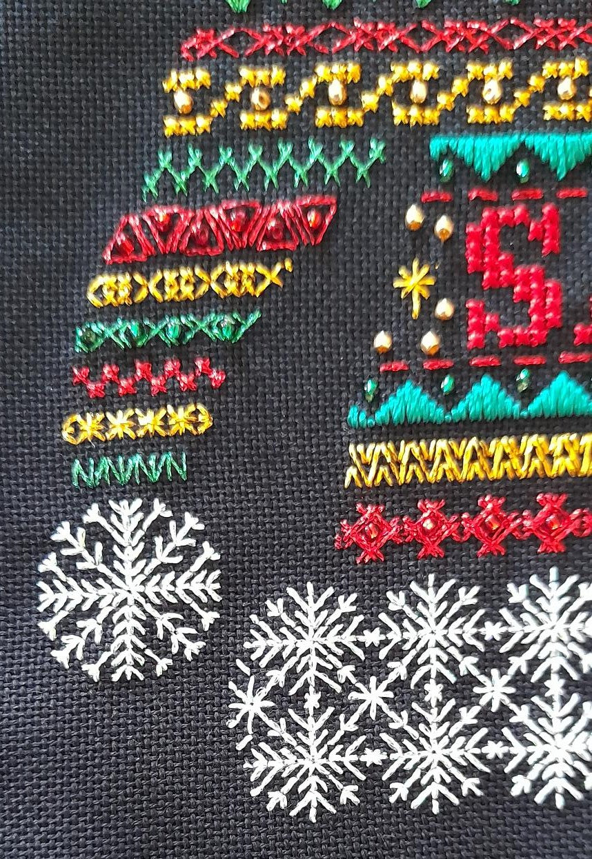 Santa Hat Design Beaded Christmas Band Sampler Pattern — PDF Download